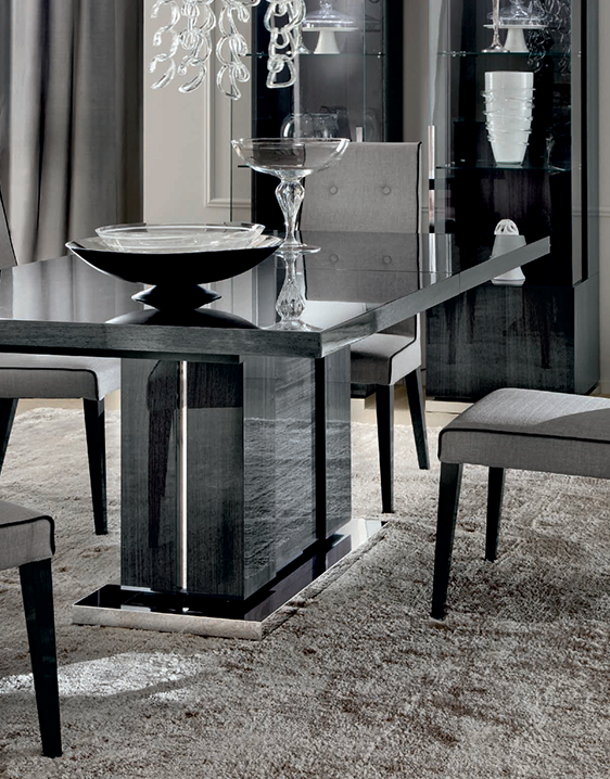 MONTECARLO_TABLE2.png dark grey rectangular table with 4 chairs