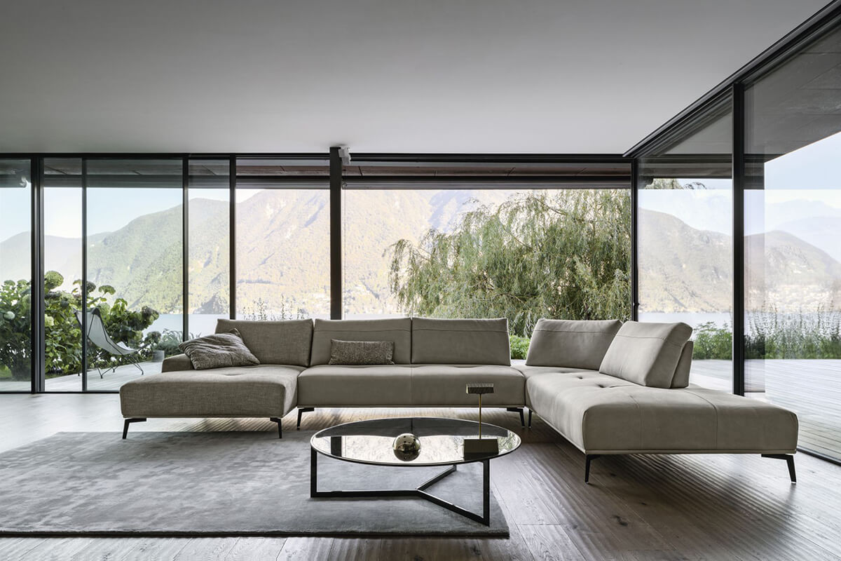 stagedsectional_EGEO