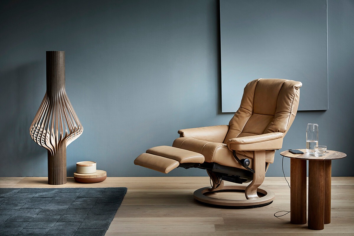 stagedrecliner_MAYF_power