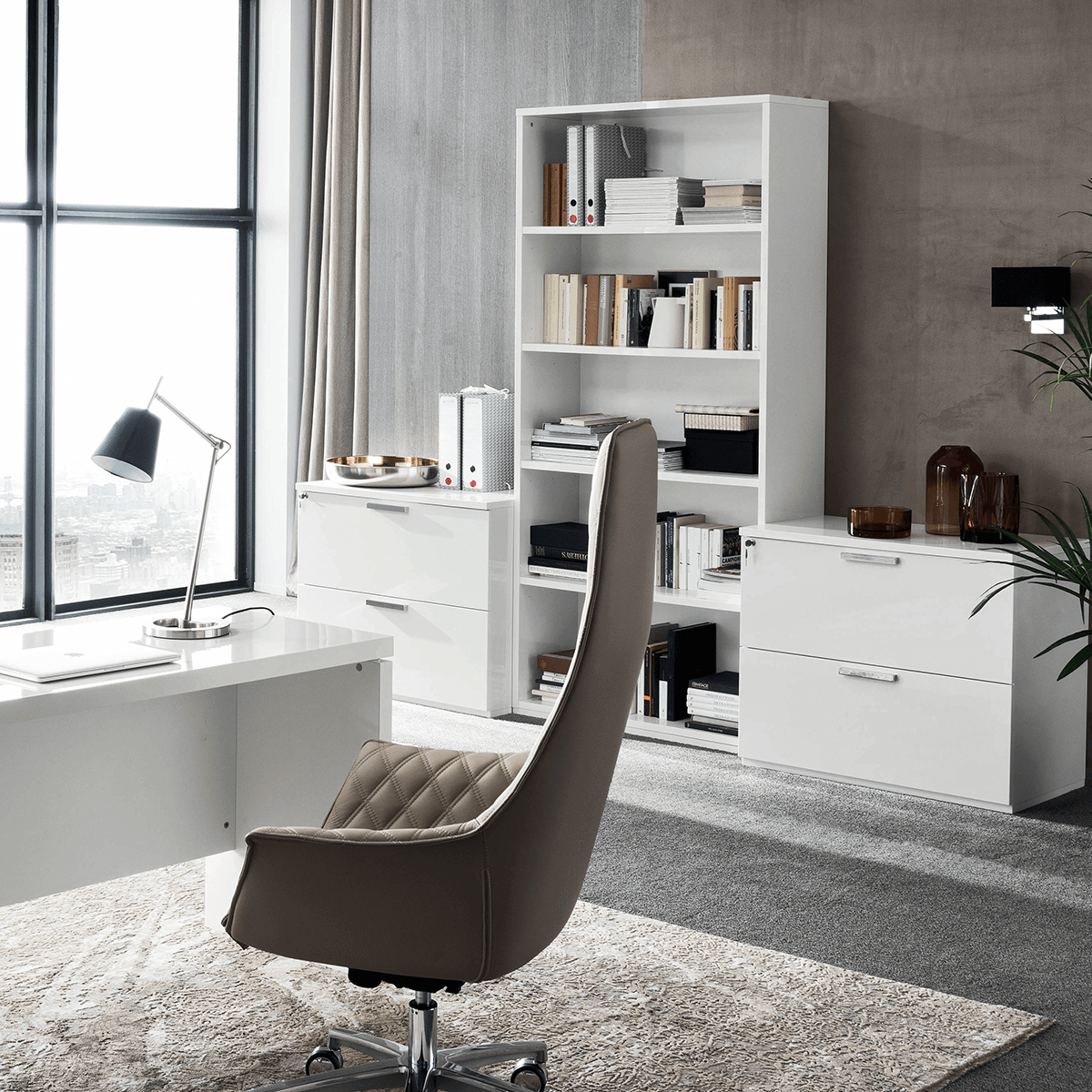 stagedbookcase_SEDO
