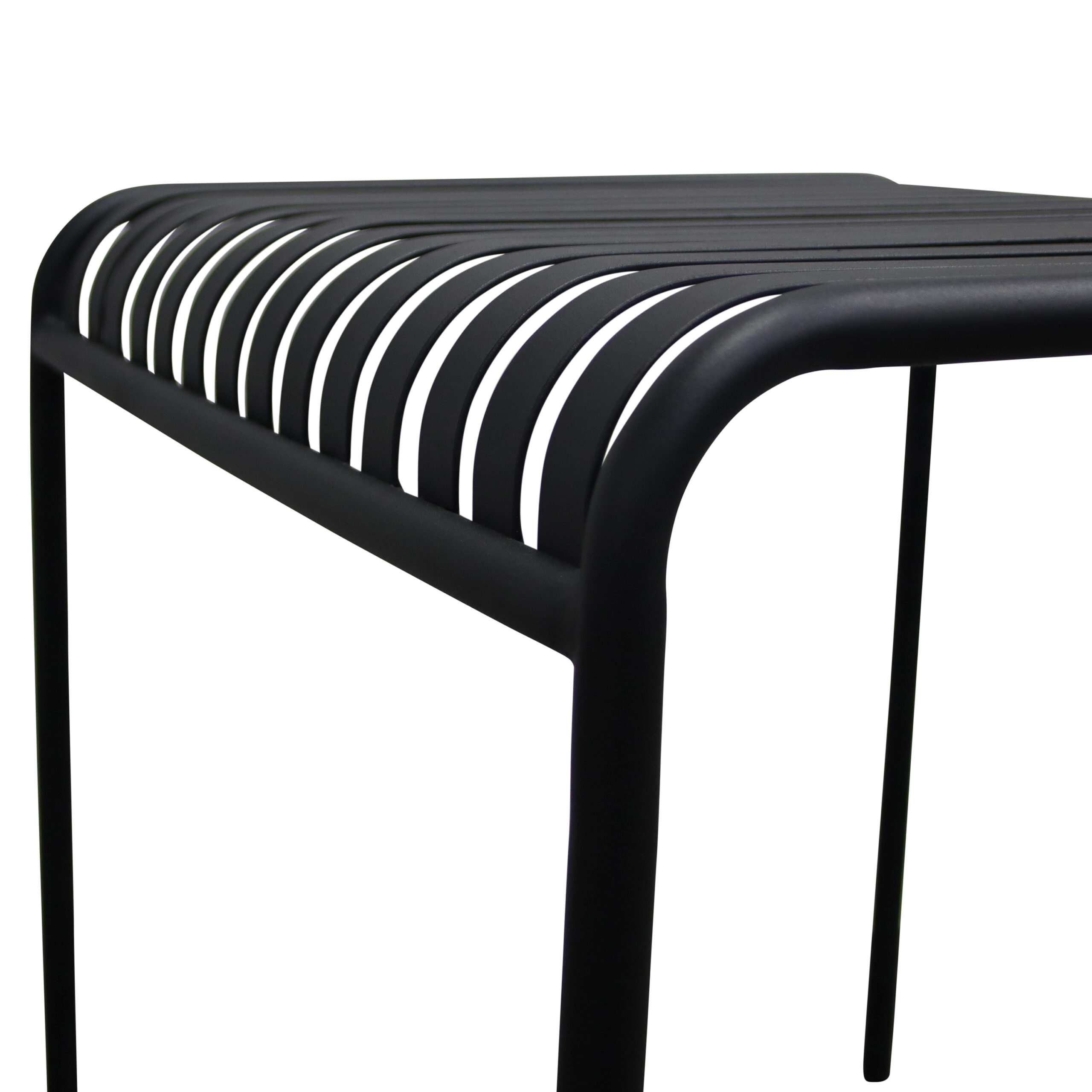 enid_28_outdoor_table_04