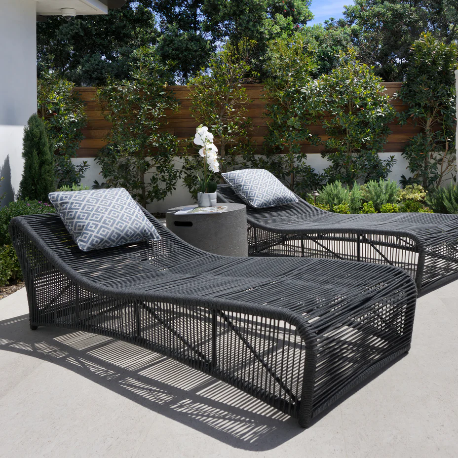 milano_cushionless_chaise_03
